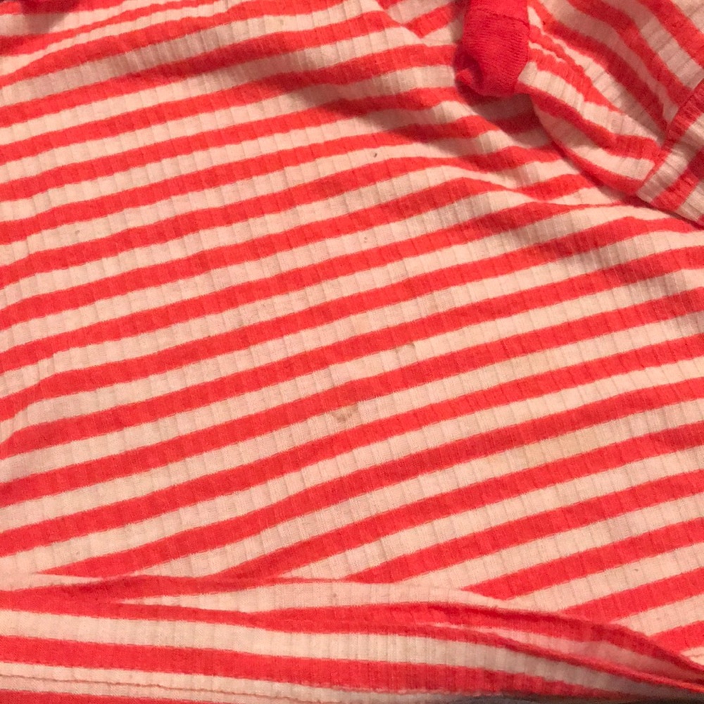 Cropped Top - Picture 3 of 3